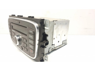 Радио/ проигрыватель CD/DVD / навигация