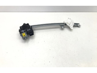 Zpětné zrcátko Hyundai i20 (BC3 BI3) 2021 82460Q0010