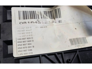 Pojistková skříňka 1K0937815C, 1K0937814F Volkswagen Tiguan 2010