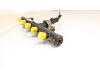 Топливная рампа    Volvo V70  