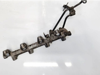 Топливная рампа Mitsubishi Carisma