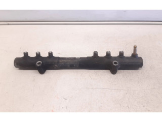 Топливная рампа 30757146, 007614L2 Volvo V70