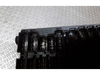 Блок предохранителей 357937039 Volkswagen Transporter - Caravelle T4