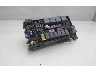 Блок предохранителей 911613E010   KIA Sorento    