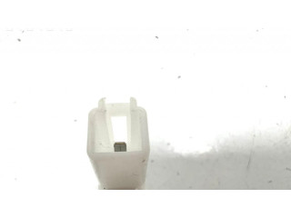 Передний датчик открытия / закрытия двери (крыло)