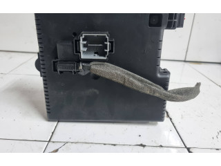 Pojistková skříňka 30728512, 28017881 Volvo S80 2005