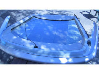 Задняя крышка (багажника)