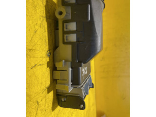 Блок предохранителей 13222786   Chevrolet Orlando    