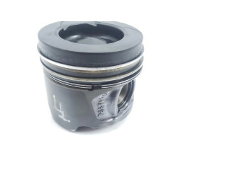  Поршень с шатуном K9K656 120A17296R, 1111AA  Dacia Duster  