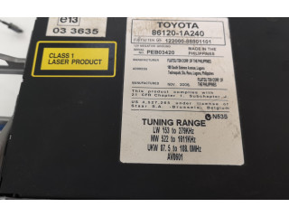 Радио/ проигрыватель CD/DVD / навигация