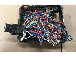 Блок предохранителей Mitsubishi Outlander