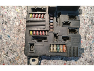 Блок предохранителей 8200306032A, S118399200D   Renault Scenic II -  Grand scenic II    