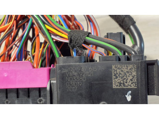 Pojistková skříňka 2Q0937615A, N03380 Audi A1 2019