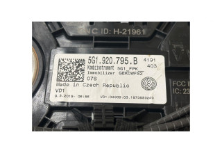 Панель приборов 5G1920795B, 1973953240 Volkswagen e-Golf