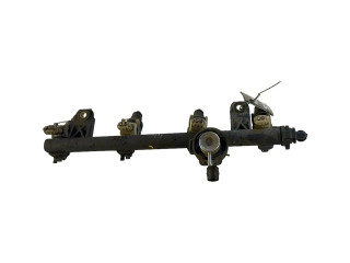 Топливная рампа 7700276702   Renault Clio I 1.4 