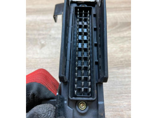 Блок управления АБС 1H0907379D Volkswagen Golf III