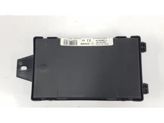 Блок управления 8201013757 Dacia Sandero