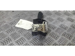 Ручка стеклоочистителей 7701051763 Renault Clio II