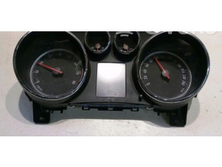 Přístrojová deska Opel Zafira C 2014 13433775