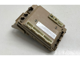 Блок предохранителей 82201FL403, 710931   Subaru XV II