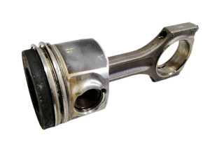 Píst BMW 5 F10 F11 N57D30B