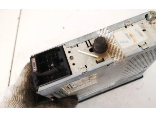 Pojistková skříňka Радио/ проигрыватель  / навигация 1j0035152e, 7649236360   Volkswagen Polo III 6N 6N2 6NF 2001