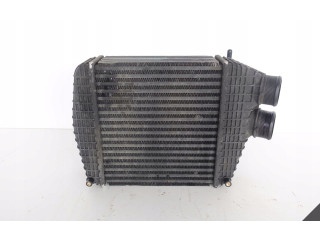 Интеркулер 670035635 Maserati Ghibli