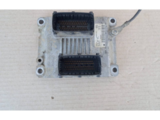 Блок управления двигателем Блок управления 0261208255, 55353613 Opel Meriva A