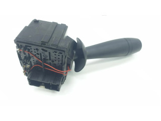 Ручка стеклоочистителей 681722712R, 8201168008 Dacia Sandero