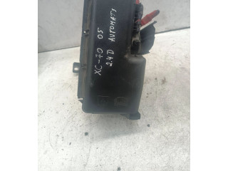 Pojistková skříňka 30728132 Volvo XC70 2005