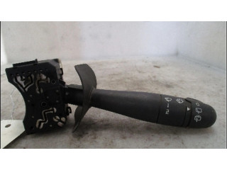 Ручка стеклоочистителей 7701051760 Renault Clio II