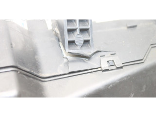 Pojistková skříňka 86384005 Mitsubishi Pajero 2008