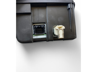 Дисплей 32233452 Volvo XC90