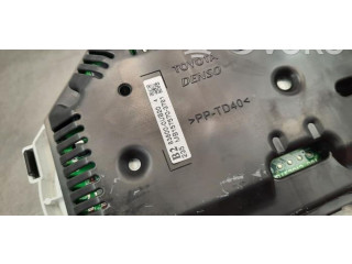 Přístrojová deska Toyota Yaris 2016 838000UB20