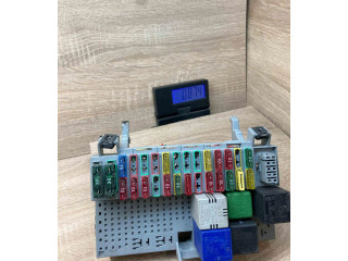 Pojistková skříňka 90414547 Opel Astra F 1992