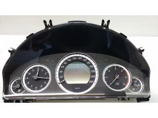 Přístrojová deska Mercedes-Benz E W212 2010 A2129004104, A2C53279093