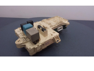 Блок предохранителей  89221-53030, 89221-53030   Lexus IS 200-300    