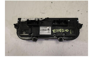 Блок управления климат-контролем 5E0907044AP Skoda Octavia Mk3 (5E)