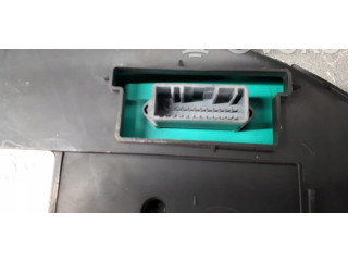 Přístrojová deska  Renault Clio III 2008 8200305020  