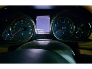 Přístrojová deska  Maserati GranTurismo 2008 243146  