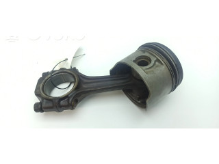 Píst 11004 Mercedes-Benz S W116 pro benzínový motor 2.8