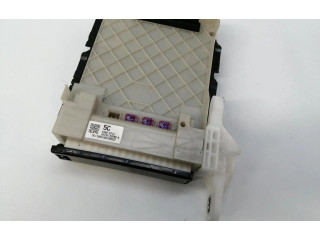 Řídící jednotka 8273002P80 Toyota Corolla E20 2019