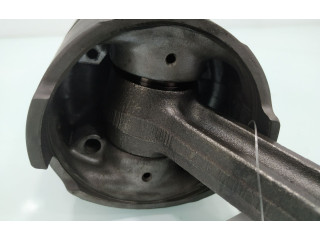 Píst    Nissan Terrano    TD27T 