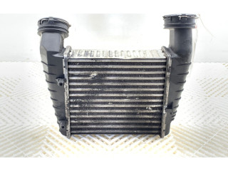 Интеркулер  3B0145805D   Volkswagen PASSAT B5.5 