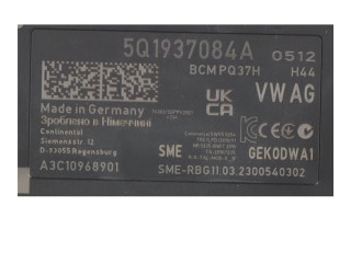 Pojistková skříňka Řídící jednotka BSM 5Q1937084A Volkswagen T-Roc 2023