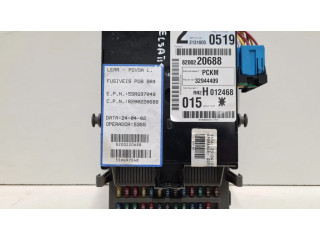 Pojistková skříňka 8200220688, 55RG97048 Renault Vel Satis 2003