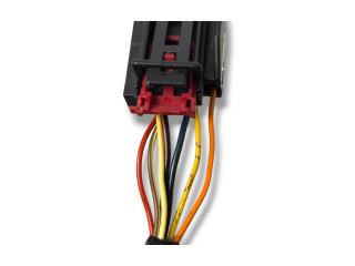 Зеркало электрическое Skoda Yeti (5L) 2009 - 2017 года