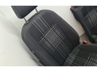 Подушка безопасности в сиденье Volkswagen Golf VII