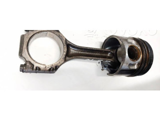 Píst Volkswagen PASSAT B5.5