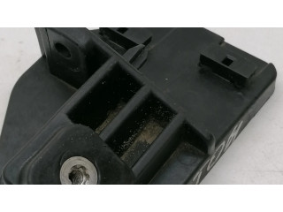 Передний держатель бампера